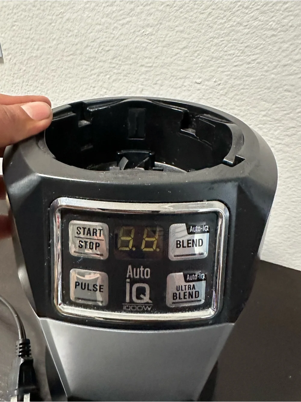 Ninja Auto-iQ Blender Base in Black and Silver Finish